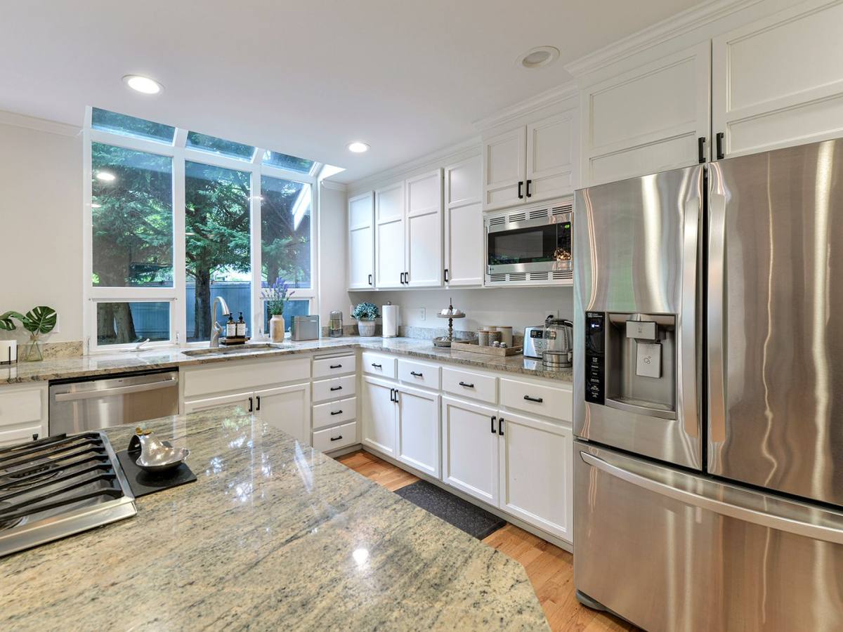 House for rent at 3360 212th Court SE, Sammamish, WA 98075
