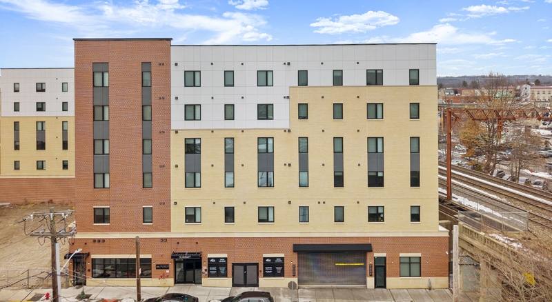 49S Day St, Orange, NJ 07050 - Apartment for Rent - Image 2