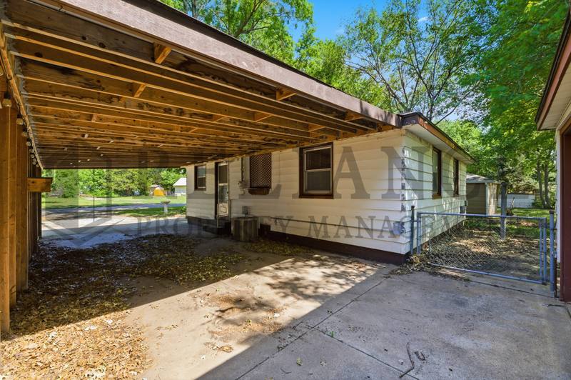 House for rent at 107 Queen Ave, Maize, KS 67101