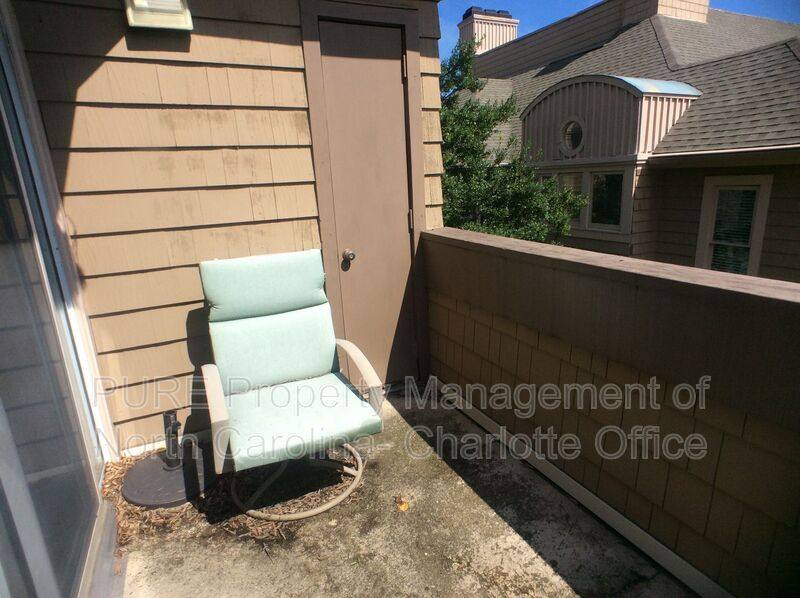 Condo for rent at 1109 E Morehead St #21, Charlotte, NC 28204