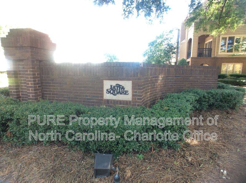 Condo for rent at 1109 E Morehead St #21, Charlotte, NC 28204