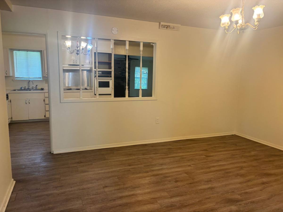 House for rent at 1745 Woody Dr, Jackson, MS 39212