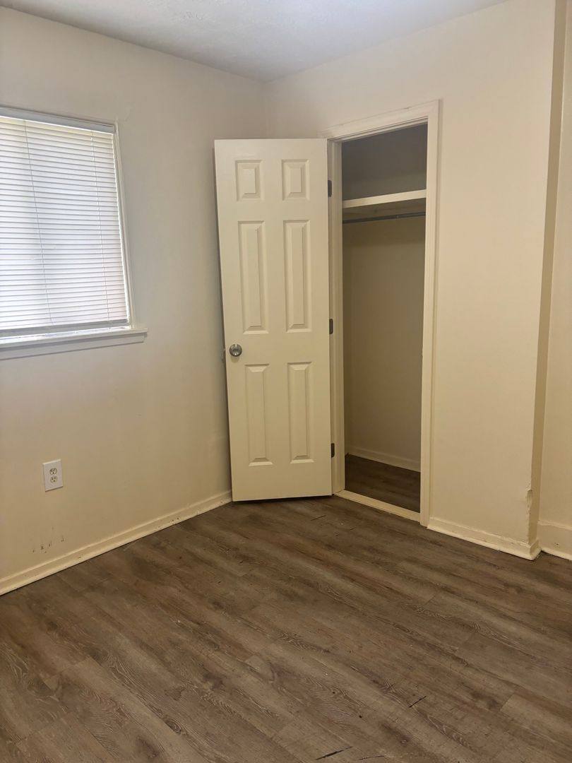 House for rent at 1745 Woody Dr, Jackson, MS 39212