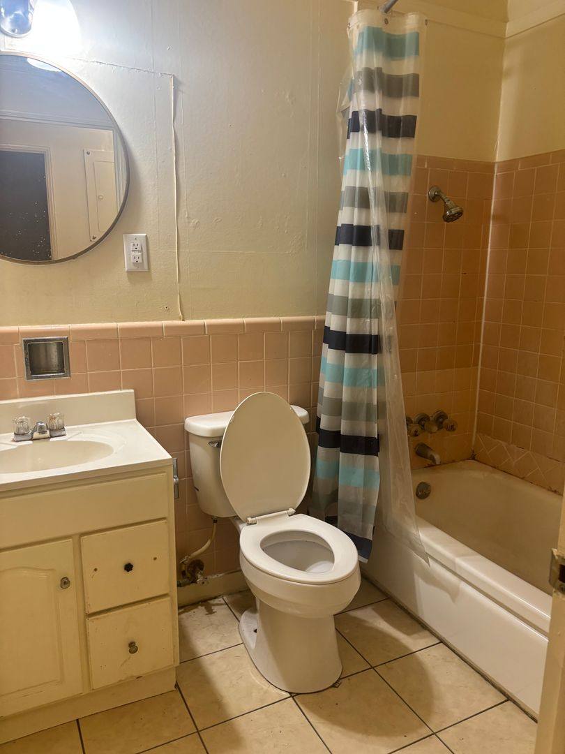 House for rent at 1745 Woody Dr, Jackson, MS 39212