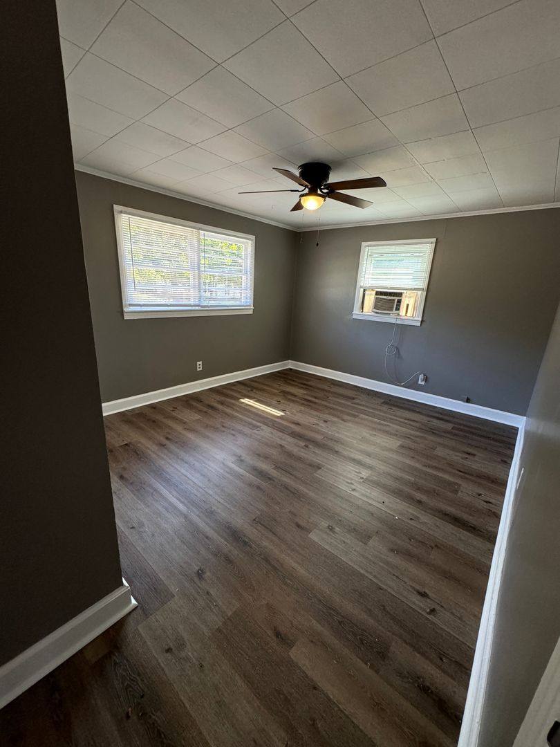 House for rent at 303 E Francis St, Jacksonville, AL 36265
