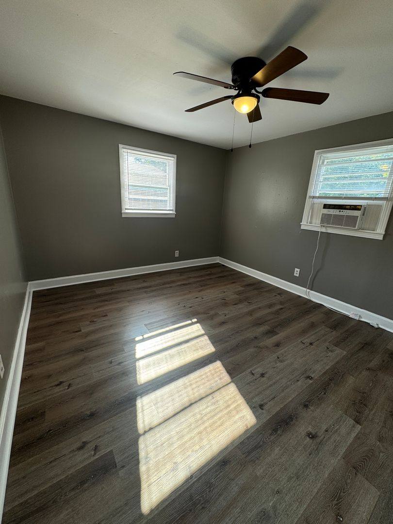 House for rent at 303 E Francis St, Jacksonville, AL 36265