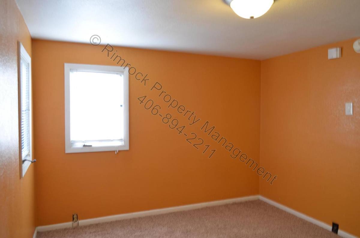 Apartment for rent at 825 Ave C, Billings, MT 59102