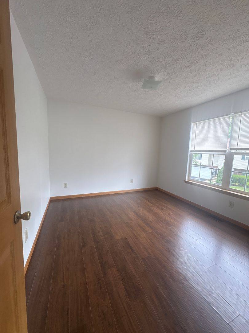 Condo for rent at 15 River Ridge Lane, Munroe Falls, OH 44262