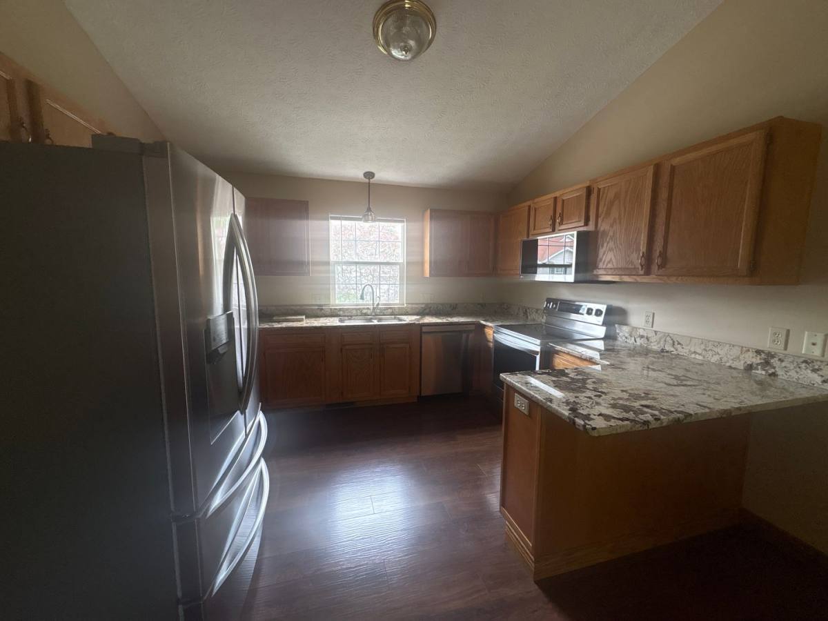 Condo for rent at 15 River Ridge Lane, Munroe Falls, OH 44262