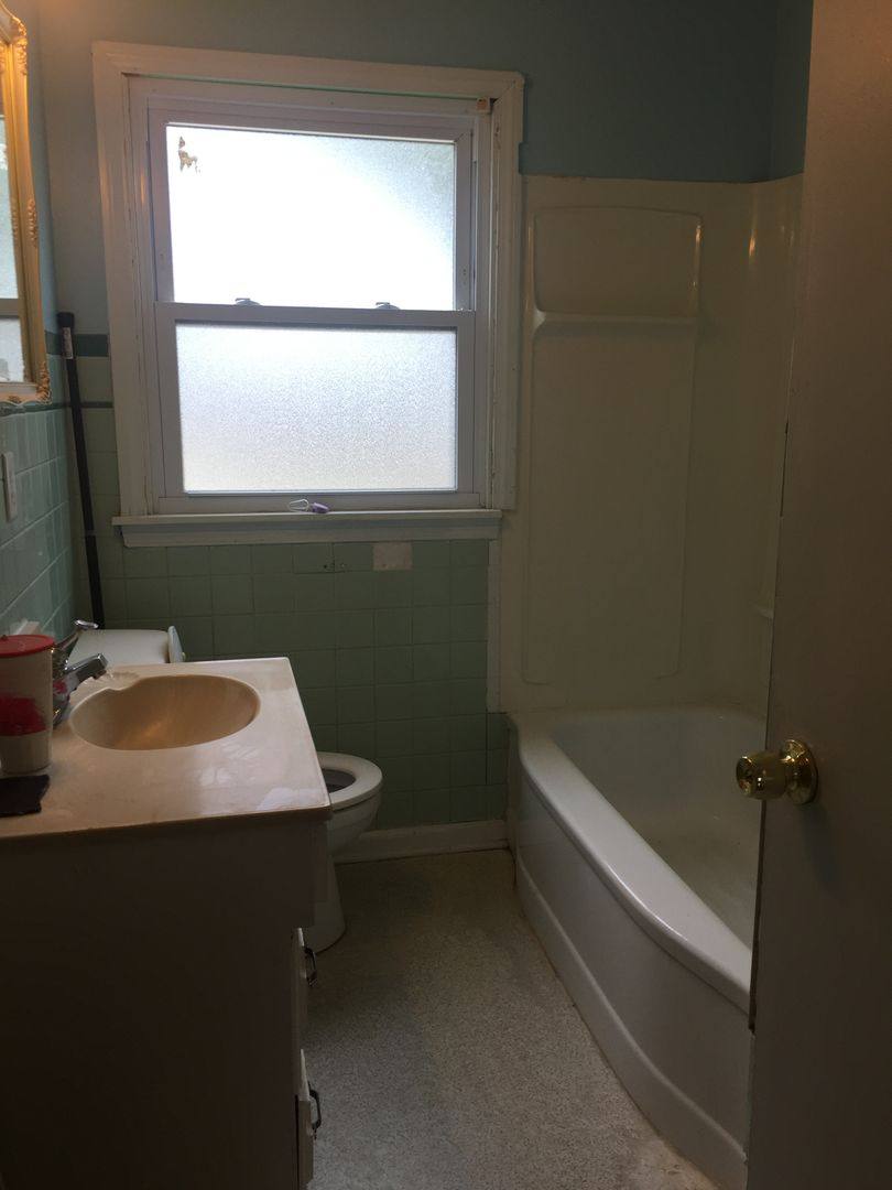 House for rent at 1126 Lorraine Ave, Waterloo, IA 50702