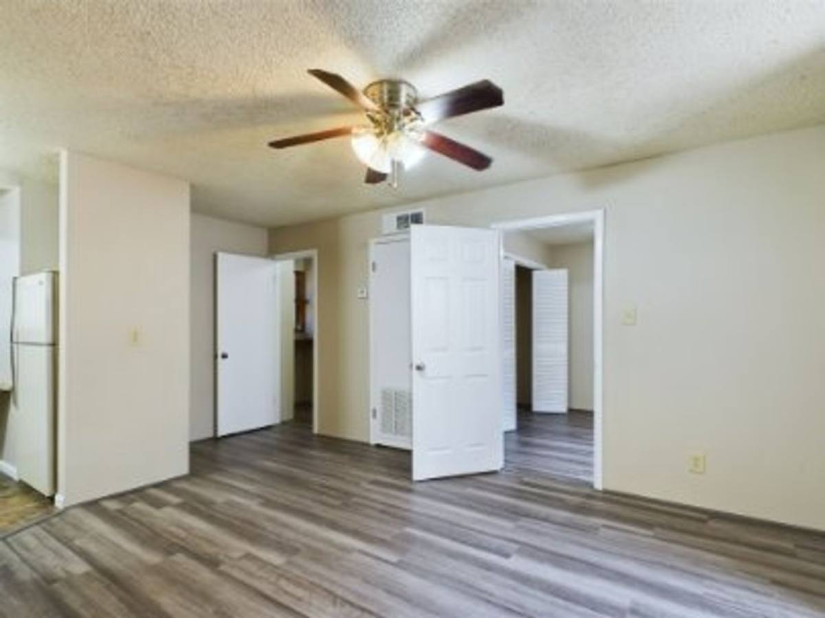 Apartment for rent at 321 W Park St, Fredericksburg, TX 78624