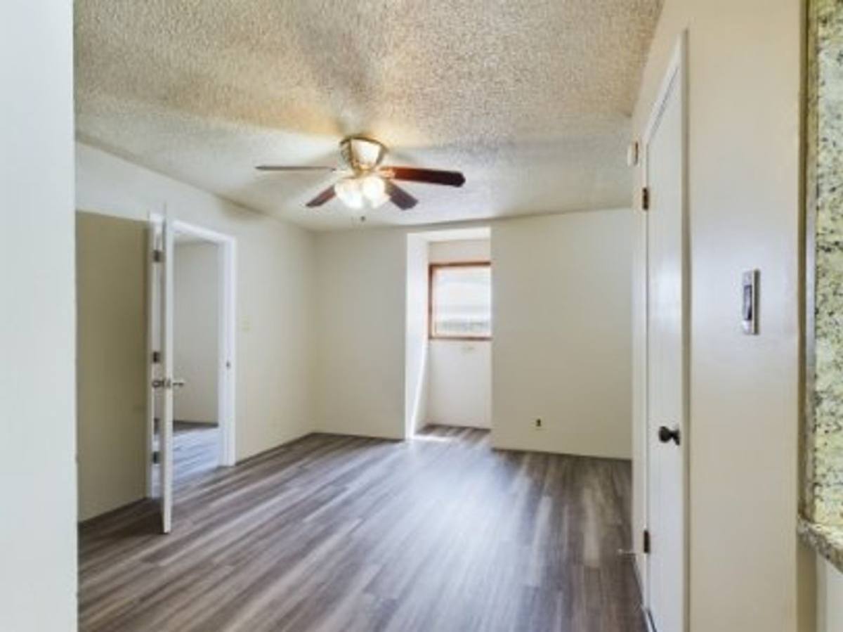 Apartment for rent at 321 W Park St, Fredericksburg, TX 78624