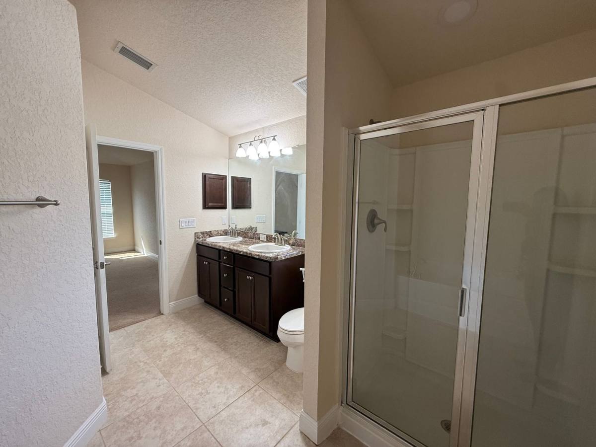 House for rent at 585 W Runyon Loop, Beverly Hills, FL 34465