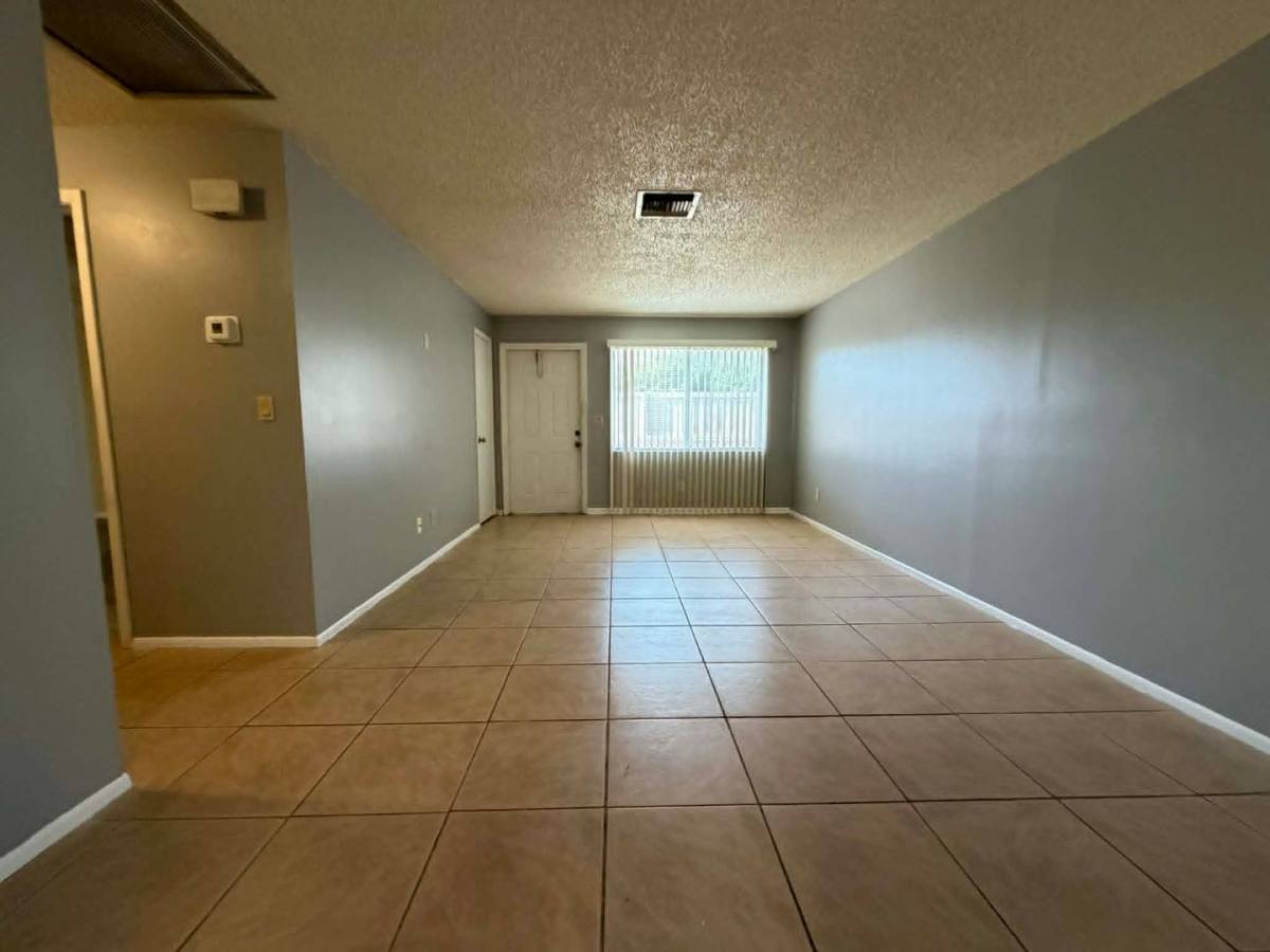 Apartment for rent at 2829 Santa Barbara Blvd, Cape Coral, FL 33914