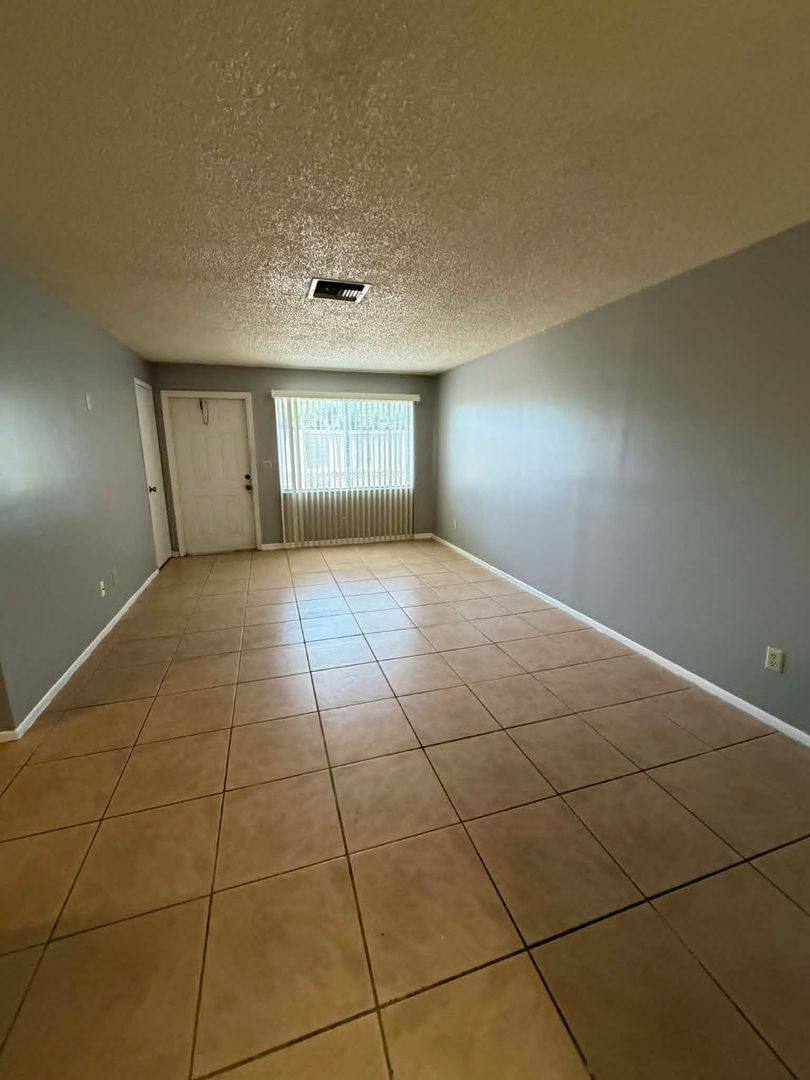 Apartment for rent at 2829 Santa Barbara Blvd, Cape Coral, FL 33914