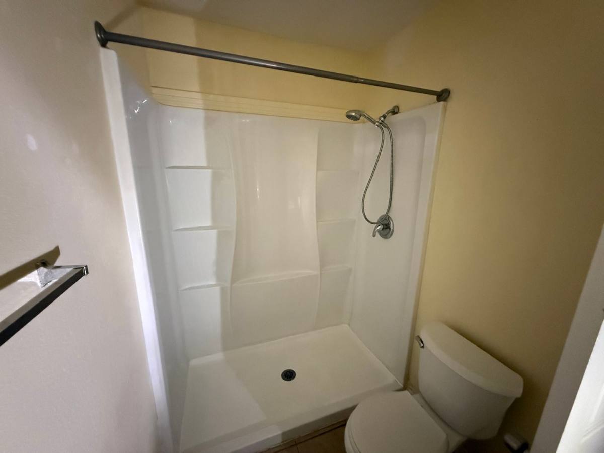 House for rent at 860 Douglas Court, Hemet, CA 92543