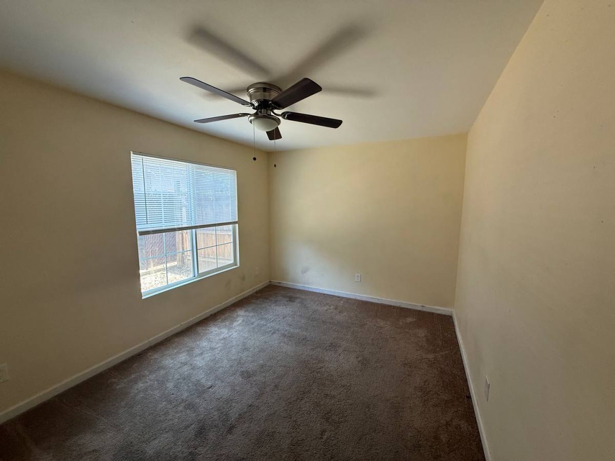 House for rent at 860 Douglas Court, Hemet, CA 92543