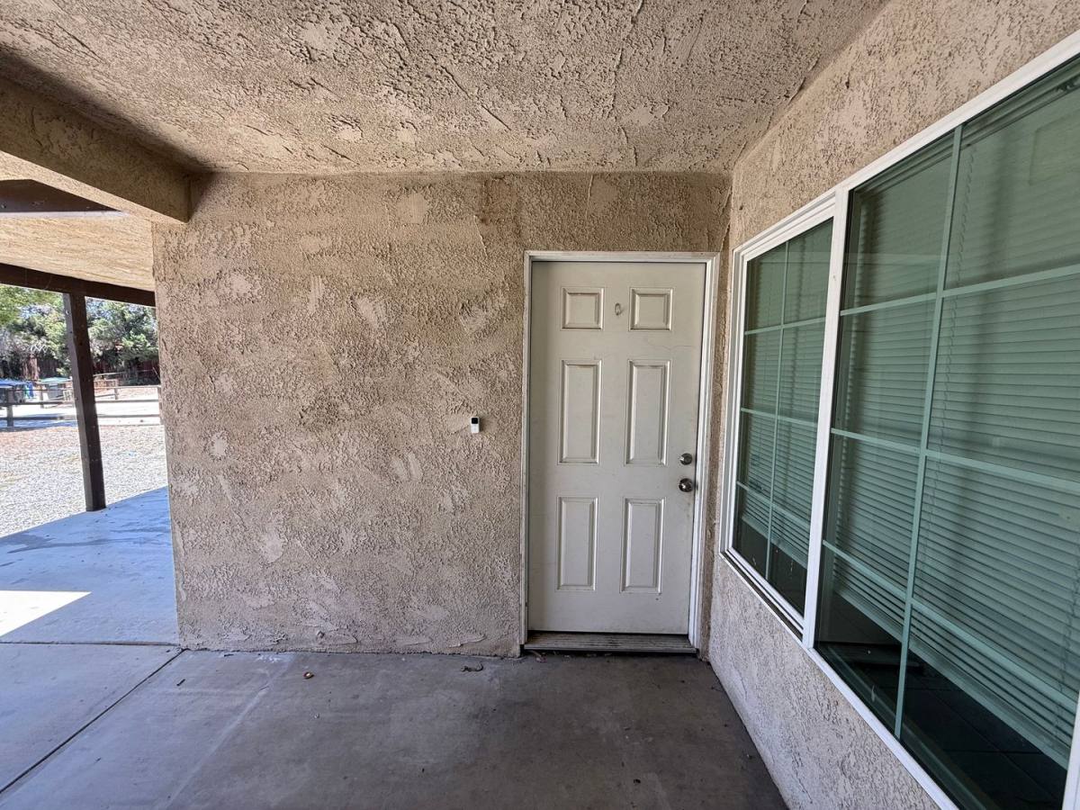 House for rent at 860 Douglas Court, Hemet, CA 92543