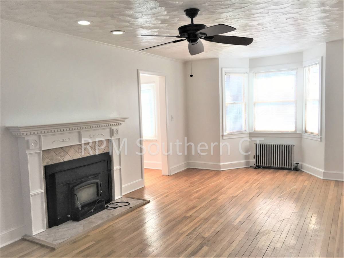 House for rent at 330 Fort Hale Rd, East Haven, CT 06512