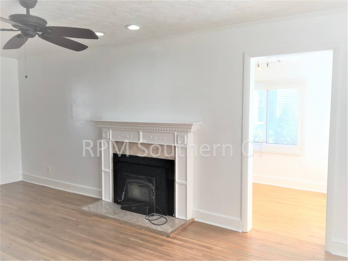 House for rent at 330 Fort Hale Rd, East Haven, CT 06512