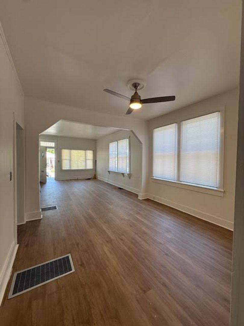 House for rent at 1009 S 6th St, Wilmington, NC 28401