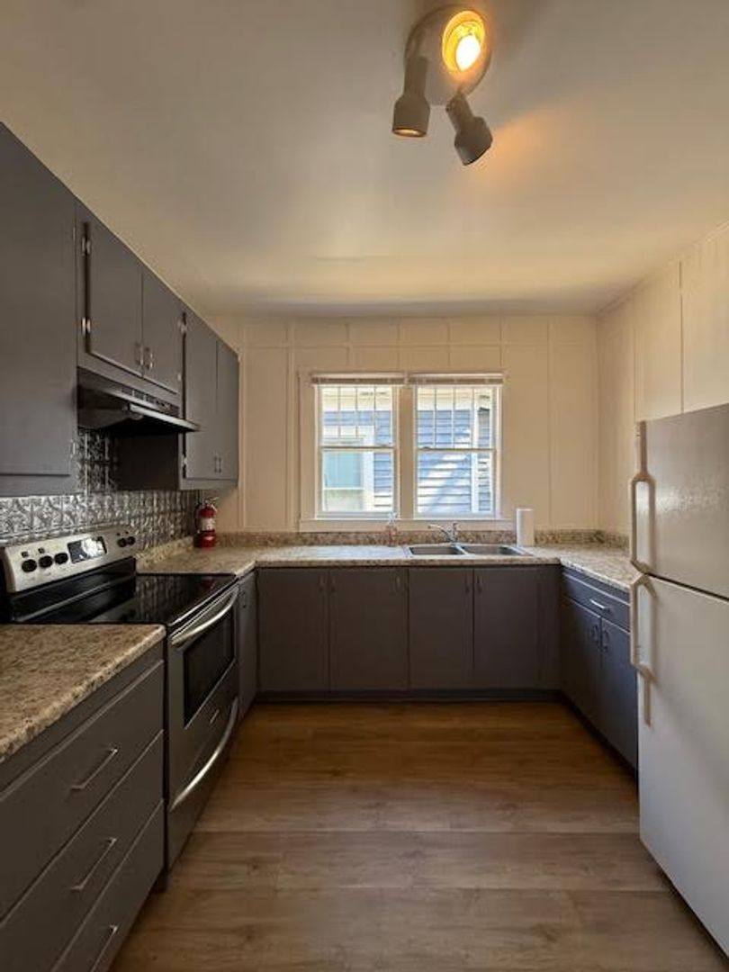House for rent at 1009 S 6th St, Wilmington, NC 28401