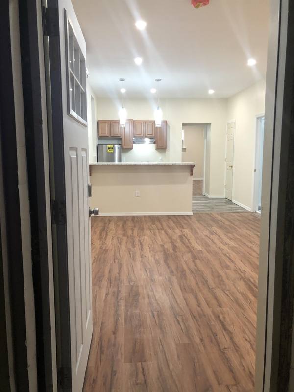 Apartment for rent at 113 N 5th Ave #1, Mount Vernon, NY 10550