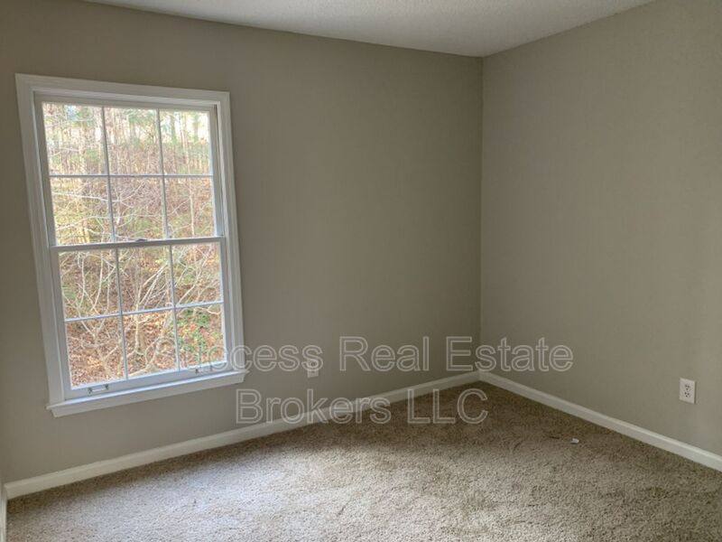 House for rent at 11020 Egmont Dr, Alpharetta, GA 30022
