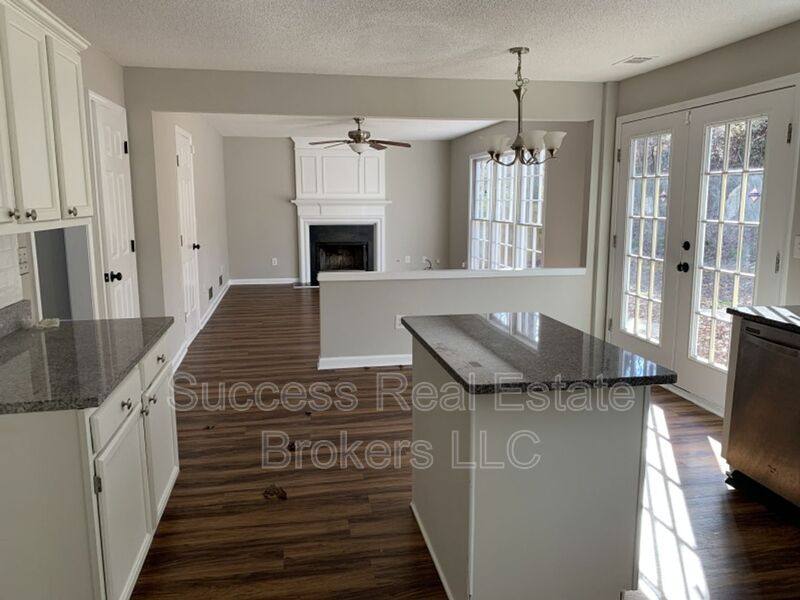 House for rent at 11020 Egmont Dr, Alpharetta, GA 30022