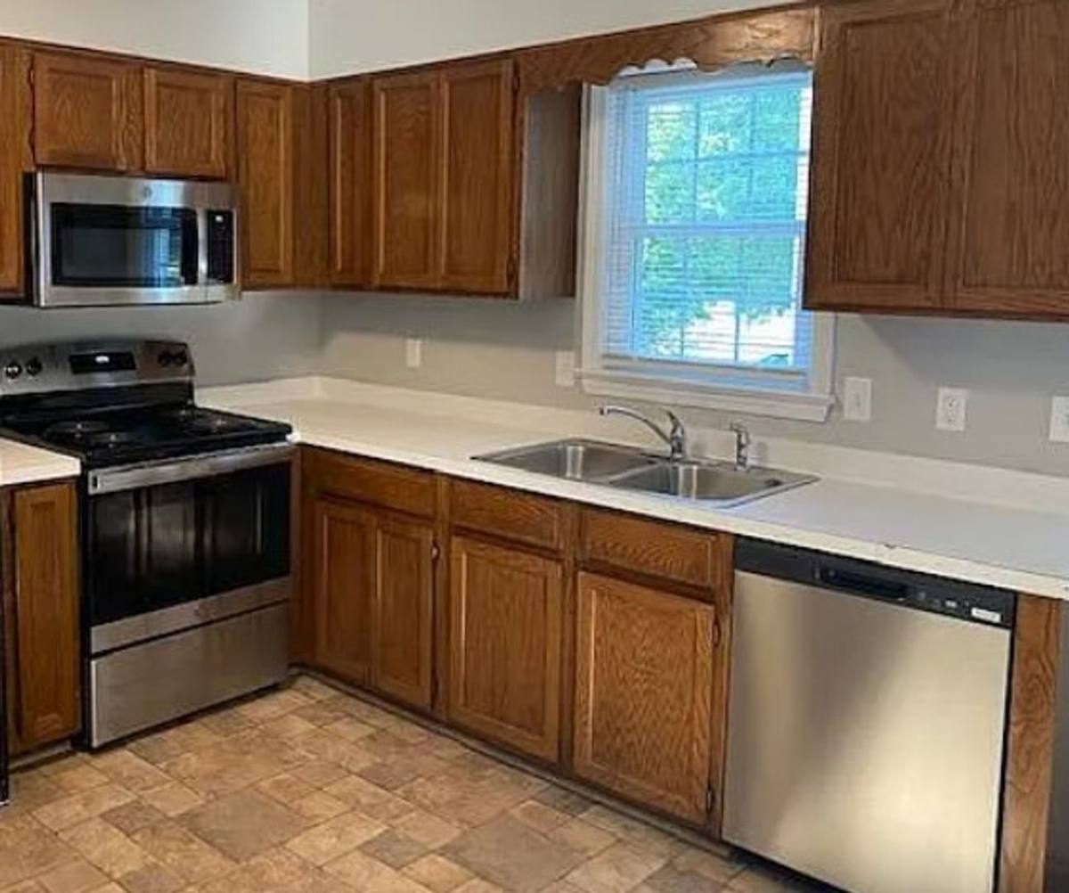 House for rent at 108 Cranewater Dr, Columbia, SC 29212