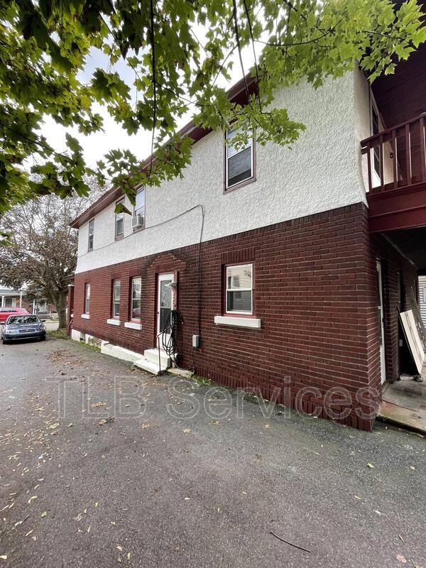 Apartment for rent at 221 3rd St #3 Downstairs, Olyphant, PA 18447