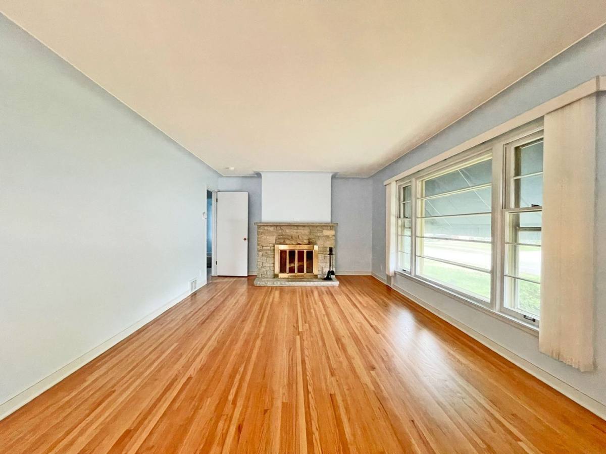 House for rent at 8824 W 34th St, Minneapolis, MN 55426