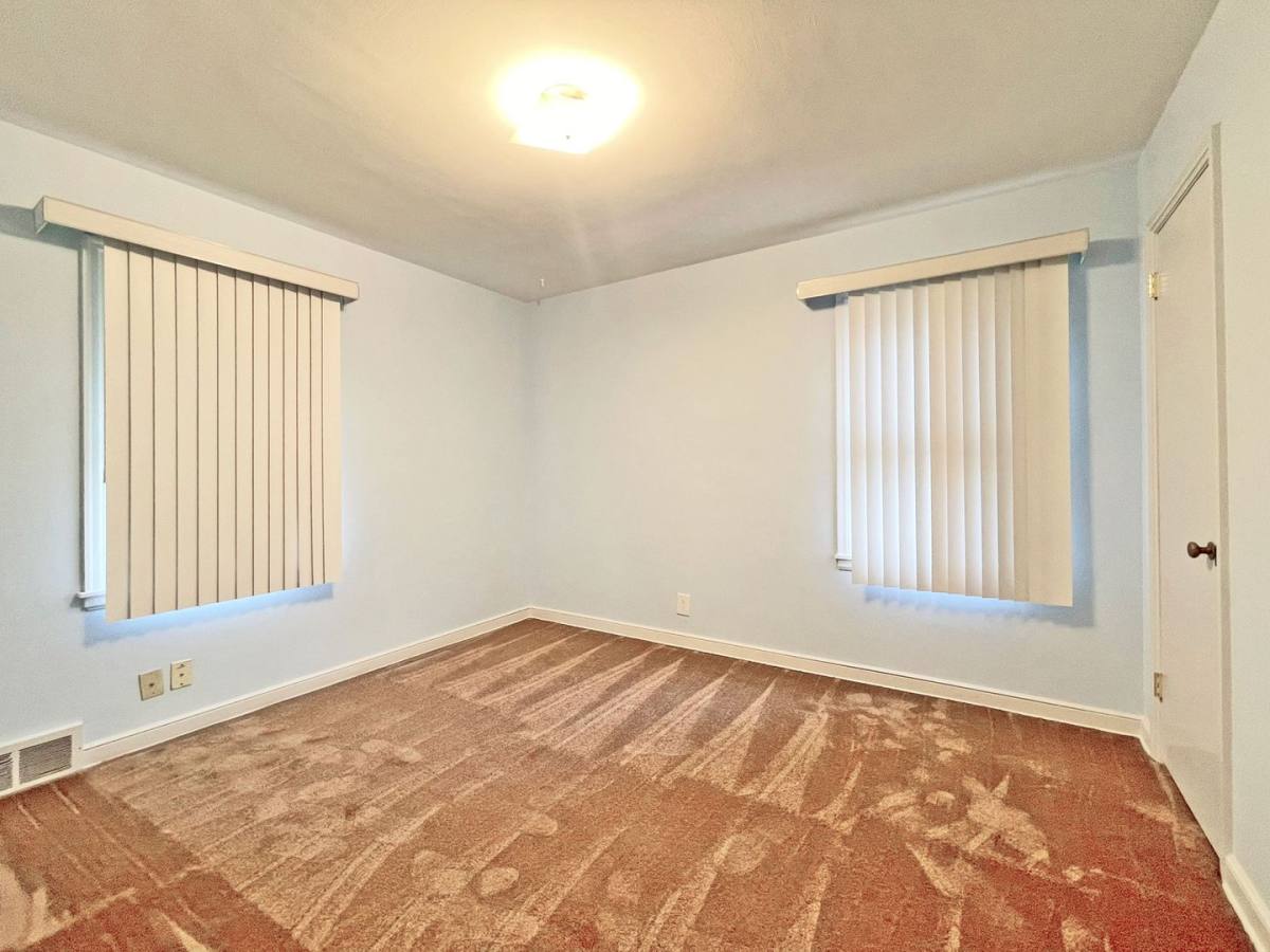 House for rent at 8824 W 34th St, Minneapolis, MN 55426