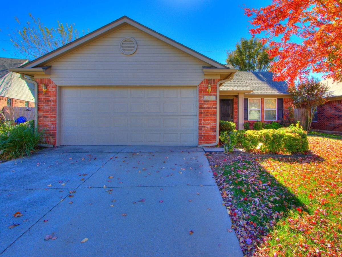 House for rent at 716 Grickle, Norman, OK 73072