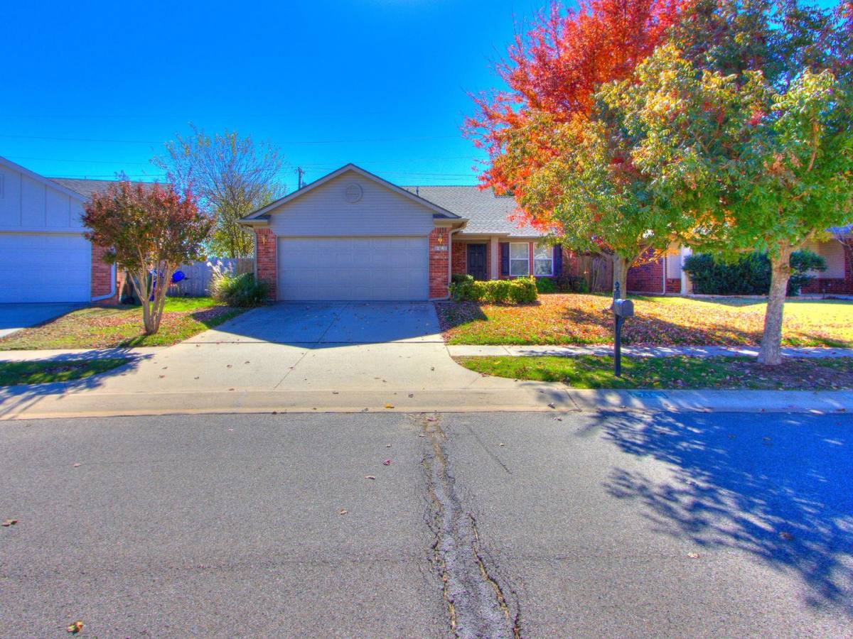 House for rent at 716 Grickle, Norman, OK 73072