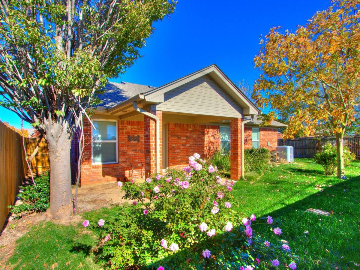 House for rent at 716 Grickle, Norman, OK 73072