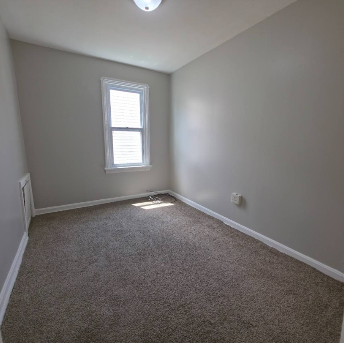 Apartment for rent at 4444 W 51st St, Cleveland, OH 44144