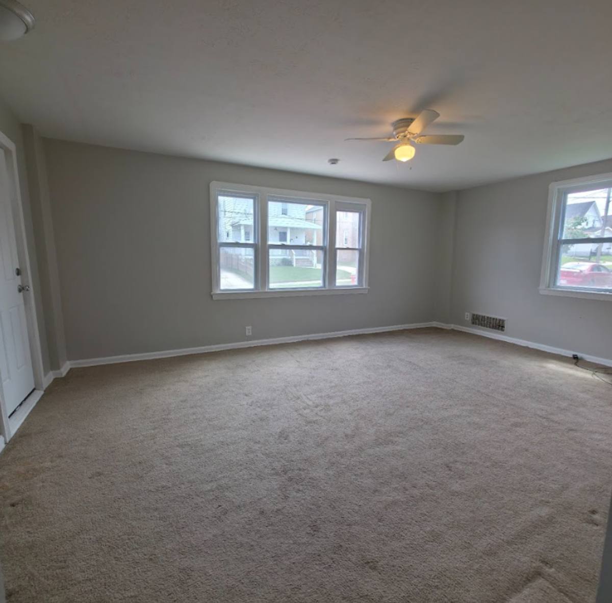 Apartment for rent at 4444 W 51st St, Cleveland, OH 44144