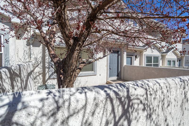 Townhouse for rent at 973 Mountain Crest View, Colorado Springs, CO 80906