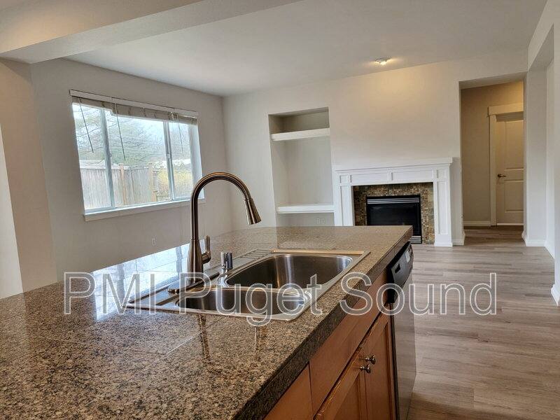 House for rent at 576 Mount Baker Place NE, Renton, WA 98059