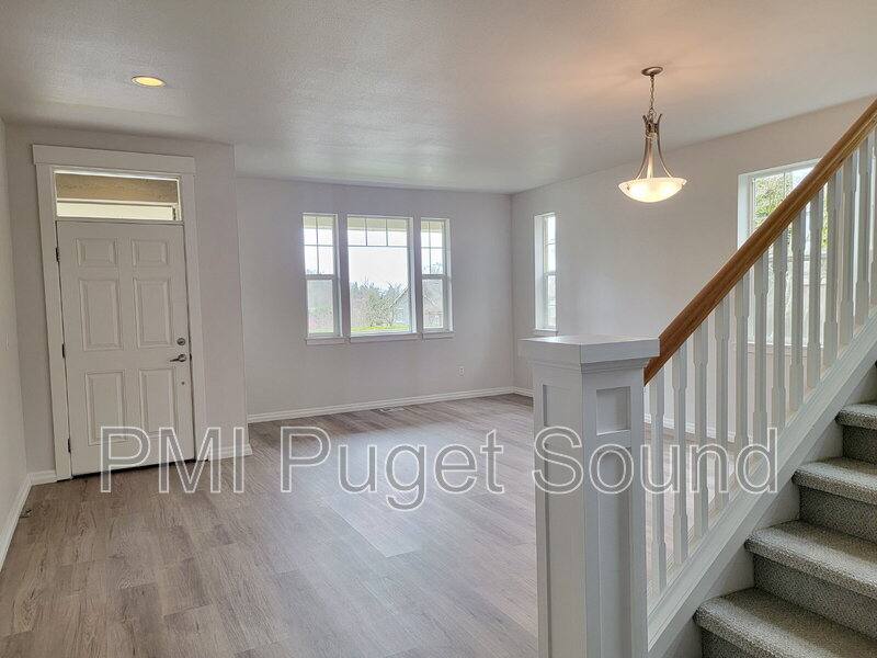 House for rent at 576 Mount Baker Place NE, Renton, WA 98059