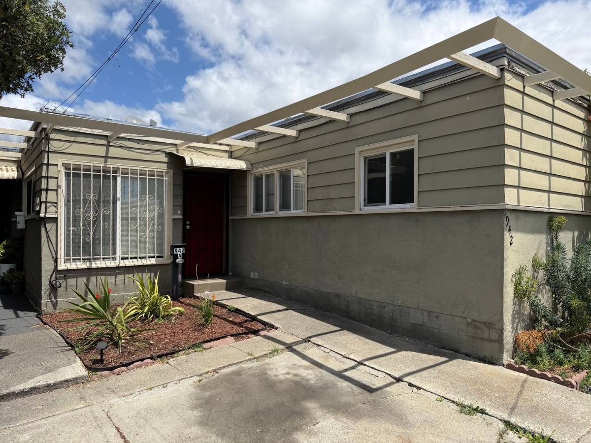 Apartment for rent at 942 57th St, Emeryville, CA 94608