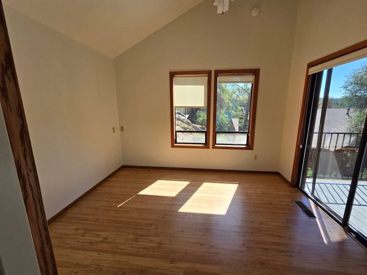 House for rent at 18716 Falcon Loop, Penn Valley, CA 95946