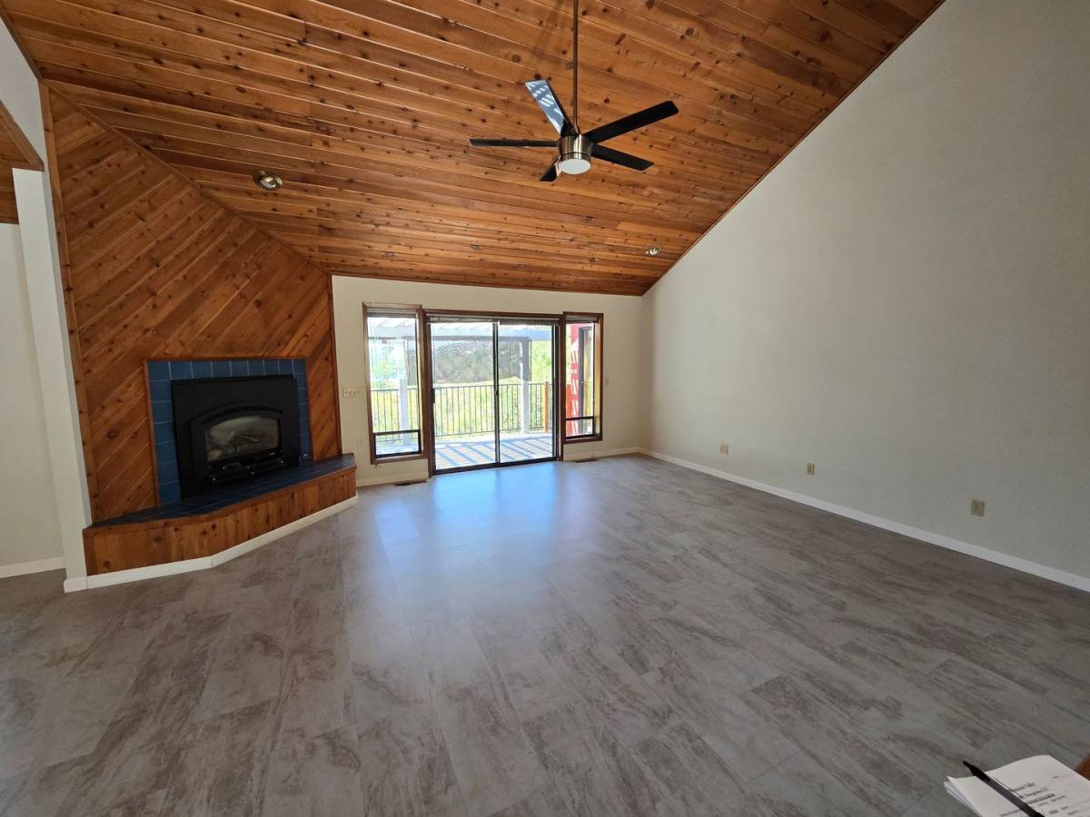 House for rent at 18716 Falcon Loop, Penn Valley, CA 95946