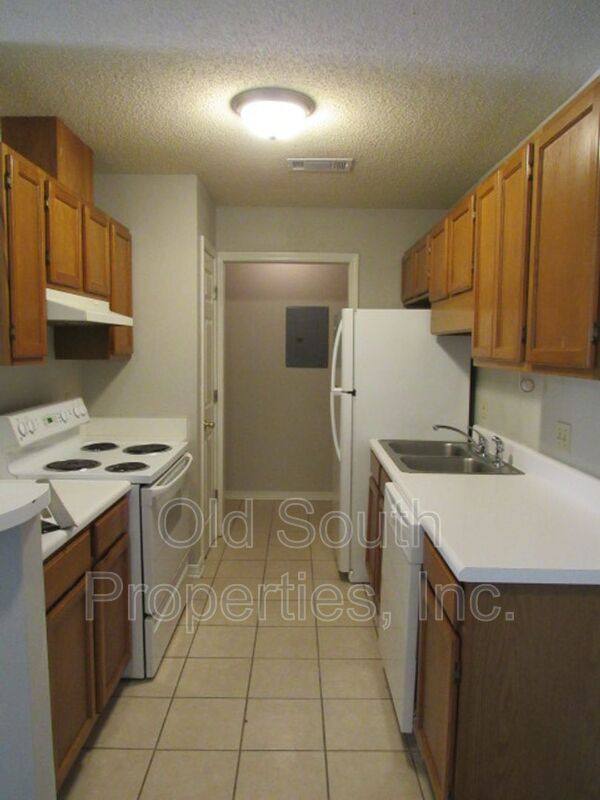 Apartment for rent at 2303 W Michigan Ave #H-7, Pensacola, FL 32526