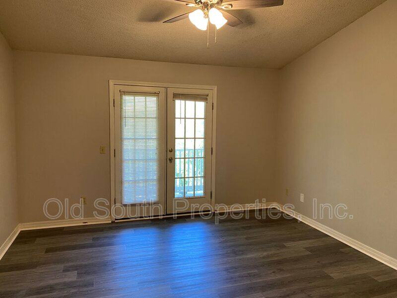 Apartment for rent at 2303 W Michigan Ave #H-7, Pensacola, FL 32526