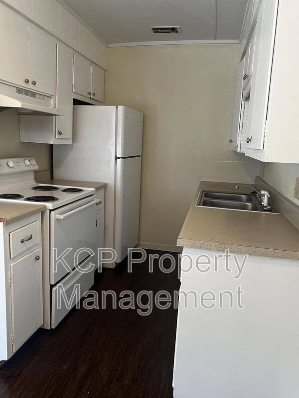 Apartment for rent at 1620 S H #1, Fort Smith, AR 72902