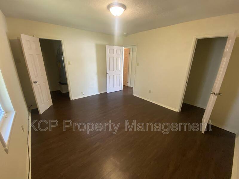 Apartment for rent at 1620 S H #1, Fort Smith, AR 72902