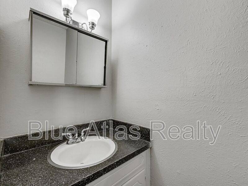 Townhouse for rent at 1908 Nolen Court #A, Arlington, TX 76012