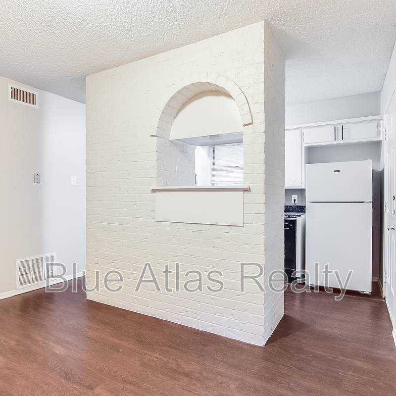 Townhouse for rent at 1908 Nolen Court #A, Arlington, TX 76012